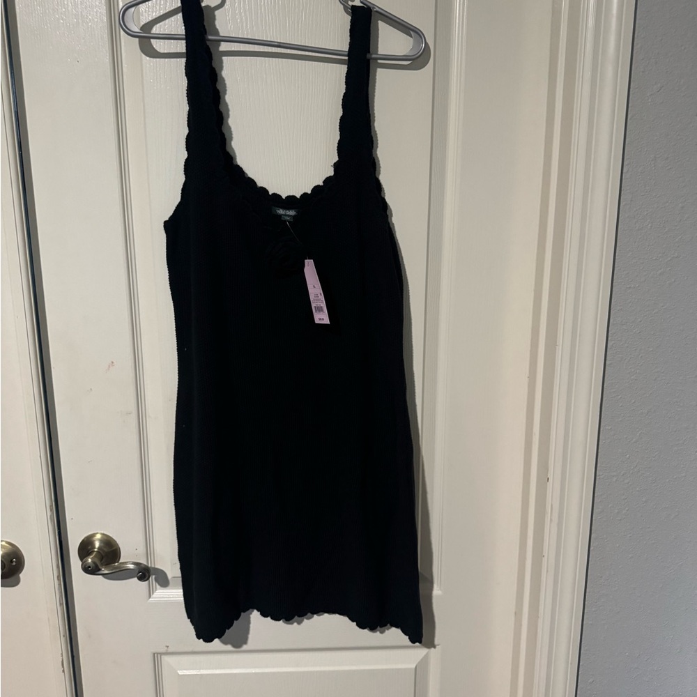 Black Sleeveless Top